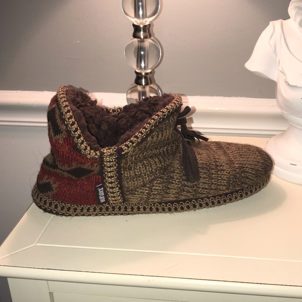 Shoe